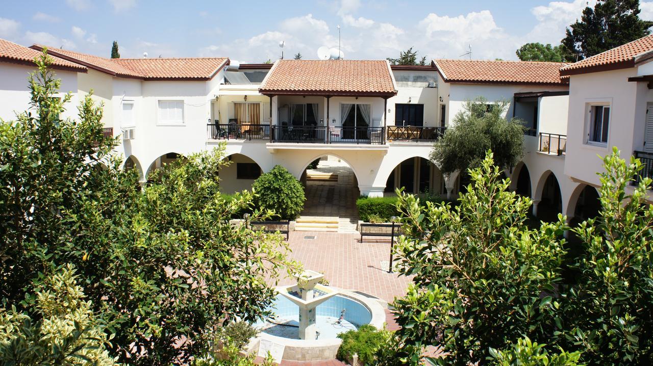 Limnaria Westpark 119 Apartment Paphos ภายนอก รูปภาพ